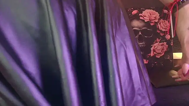 EvaaFoxxy1 online show from April 10, 12:12 pm