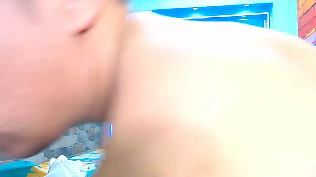 tommyxpamela77 online show from October 31, 1:30 pm