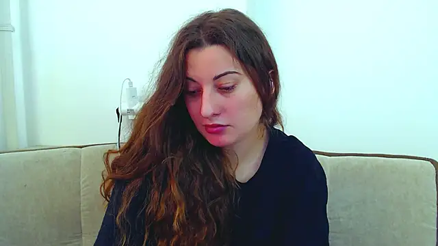 Helen Adams  online show from December 17, 8:01 am