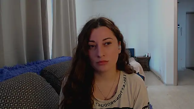 Snapshot of Helen_Adams_ chatting on July 14, 10:21 am Helen Adams online show from July 14, 10:21 am