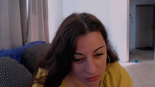 Snapshot of Helen_Adams_ chatting on July 9, 5:41 am Helen Adams online show from July 9, 5:41 am