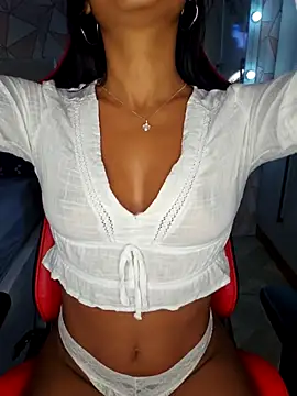 moreninhasilva online show from May 12, 11:55 pm