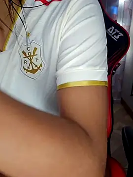 Snapshot of moreninhasilva chatting on September 18, 8:01 pm moreninhasilva online show from September 18, 8:01 pm