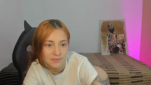 annie mora online show from February 12, 2:55 am