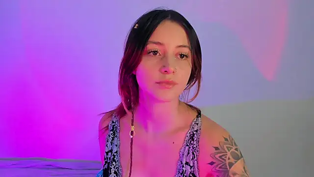 annie mora online show from November 25, 2:12 am