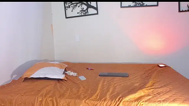 misspandora  online show from November 5, 1:14 pm