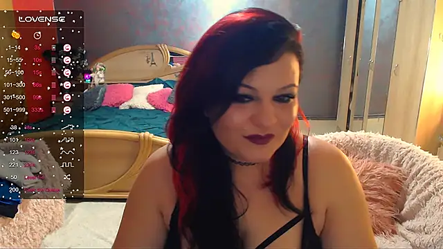 Ariellefoxy online show from February 10, 9:25 pm
