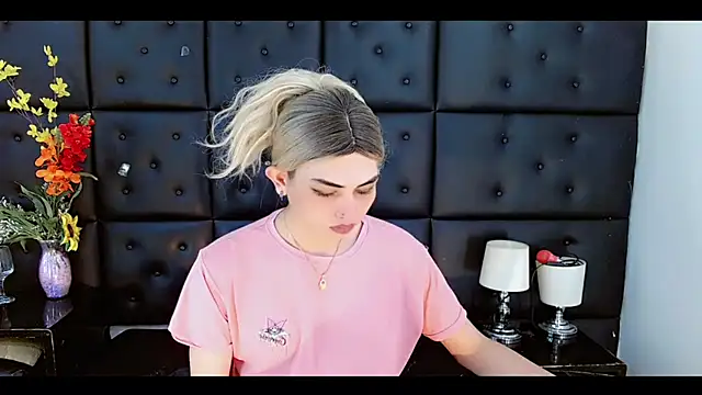 Daniela Pink  online show from February 25, 7:47 pm