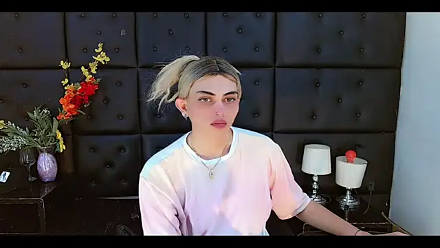 Daniela Pink  online show from March 6, 7:42 pm