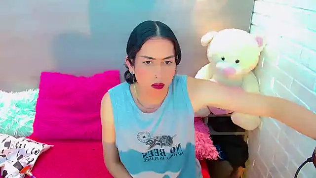 Daniela Pink  online show from November 8, 7:28 pm