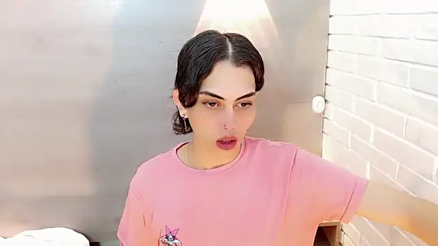 Daniela Pink  online show from November 23, 6:07 pm