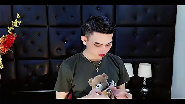 Daniela Pink  online show from March 23, 7:03 pm