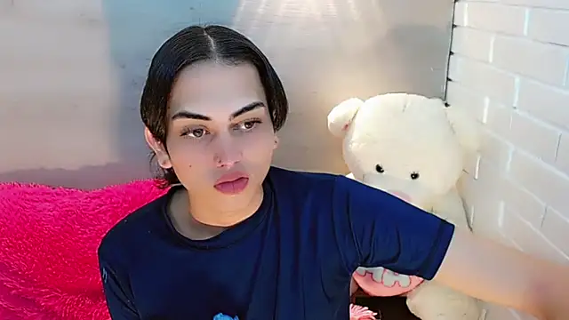 Daniela Pink  online show from October 16, 7:55 pm