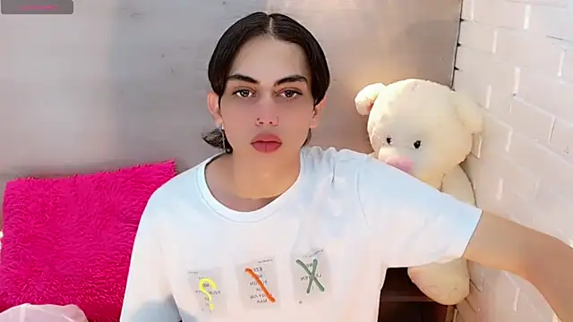 Daniela Pink  online show from September 28, 8:49 pm