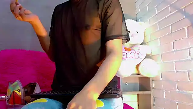 Daniela Pink  online show from October 8, 7:58 pm