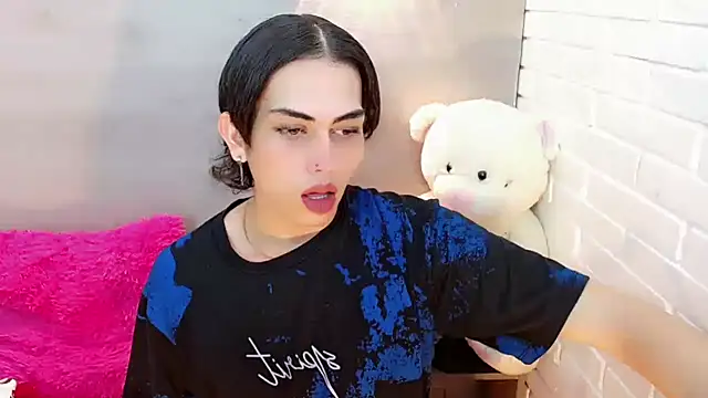 Daniela Pink  online show from November 12, 7:29 pm