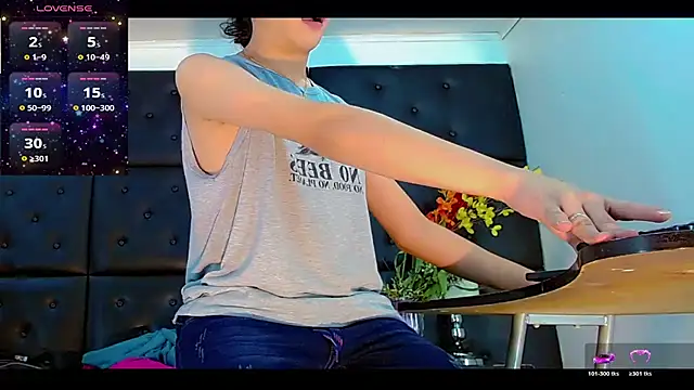 Daniela Pink  online show from July 7, 8:01 pm