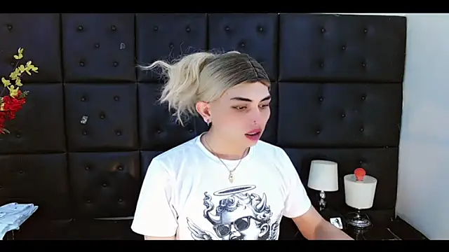 Daniela Pink  online show from March 4, 7:54 pm