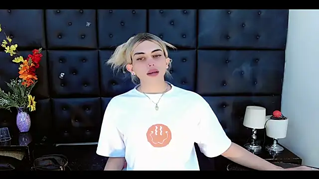 Daniela Pink  online show from February 22, 7:04 pm