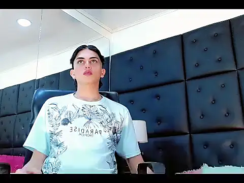 Daniela Pink  online show from February 4, 8:04 pm