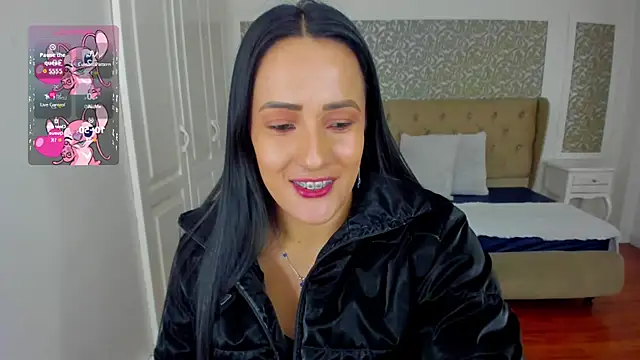 KimWessel  online show from February 17, 5:32 pm