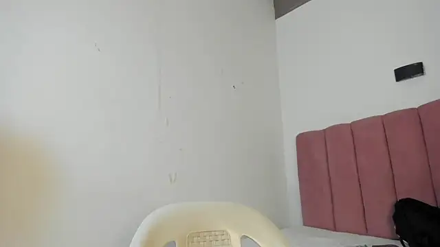 Tahira 21  online show from March 25, 8:52 pm