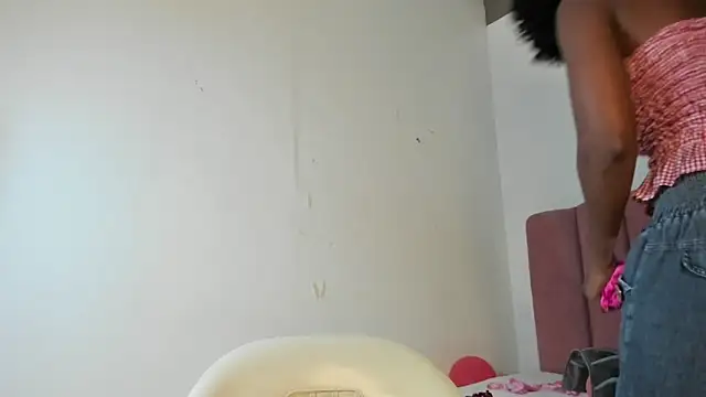 Tahira 21  online show from March 13, 7:41 pm