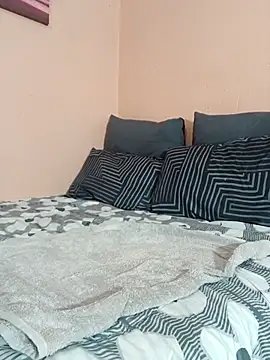 Snapshot of Fantasy1976 chatting on November 30, 8:42 pm Fantasy1976 online show from November 30, 8:42 pm