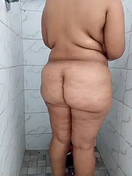 Fantasy1976 online show from April 3, 6:36 pm