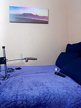 Snapshot of Fantasy1976 chatting on October 14, 8:37 am Fantasy1976 online show from October 14, 8:37 am