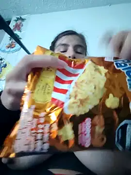 Snapshot of Sasha_smith23 chatting on November 17, 1:37 pm Sasha smith23 online show from November 17, 1:37 pm