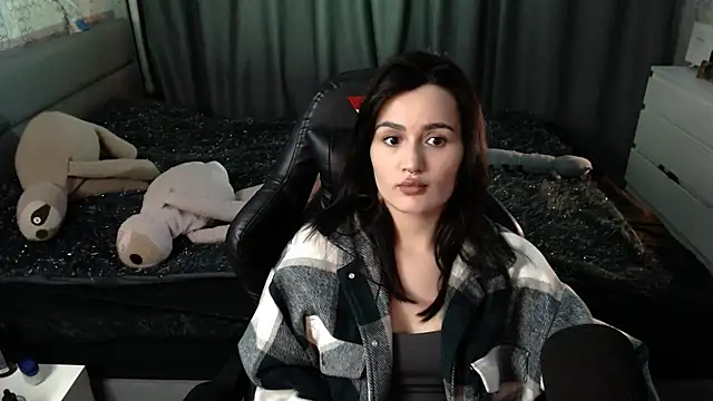 KiraYammy online show from November 16, 10:35 pm