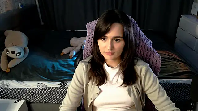 KiraYammy online show from November 8, 10:35 pm