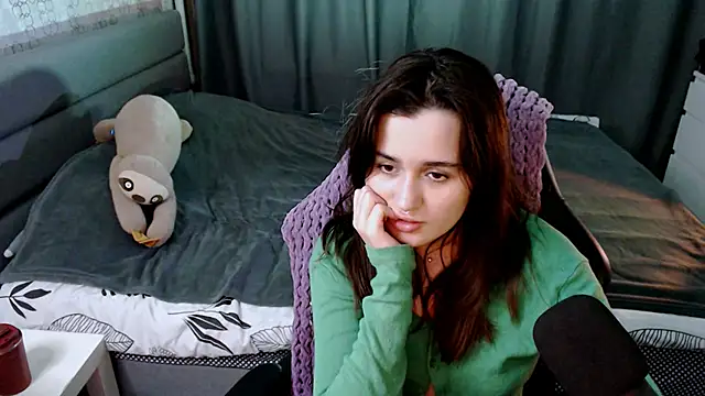 KiraYammy online show from March 8, 1:39 am