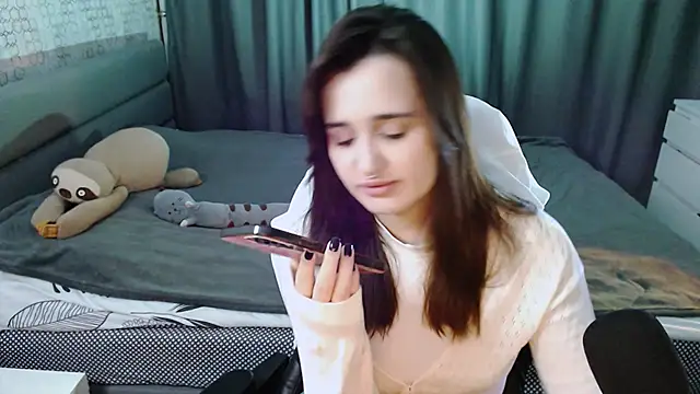 KiraYammy online show from March 17, 9:46 pm