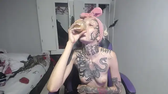 barbara anal squirt  online show from October 26, 3:29 am