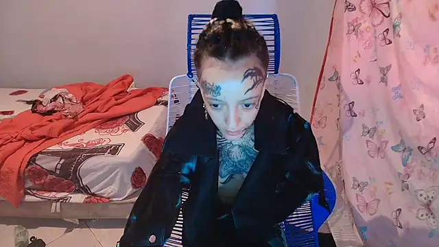 Snapshot of barbara_anal_squirt_ chatting on July 18, 11:52 am barbara anal squirt online show from July 18, 11:52 am