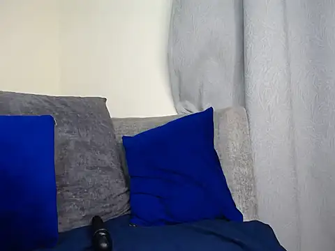 CarlaBeckky online show from February 8, 4:15 pm