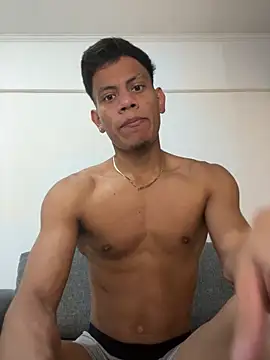 bbchocolate27 online show from March 28, 10:00 pm