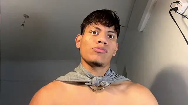 bbchocolate27 online show from May 27, 9:44 pm