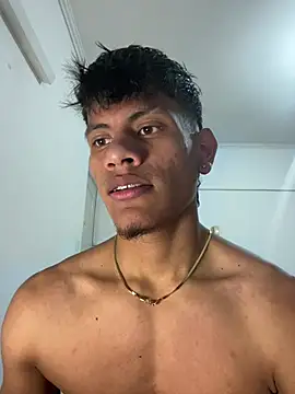 bbchocolate27 online show from May 20, 9:34 pm