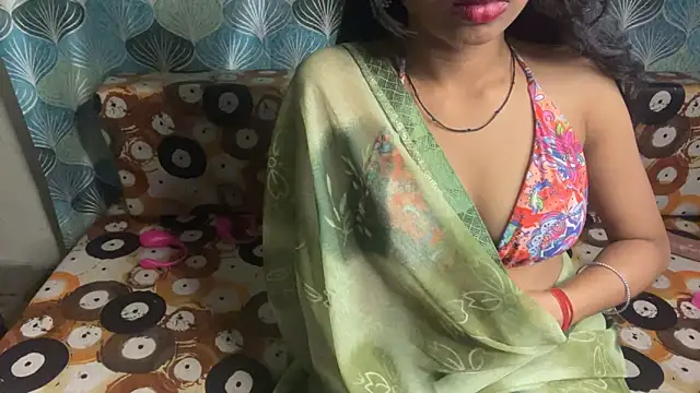 shuhana  online show from April 10, 4:52 am