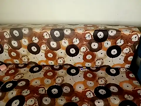 shuhana  online show from October 30, 1:37 am