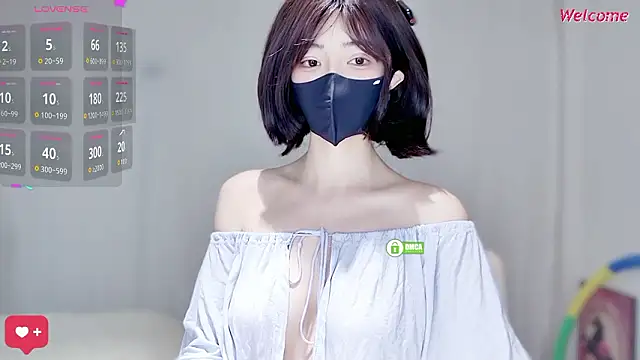 Snapshot of Duduludululu chatting on February 2, 6:56 am Duduludululu online show from February 2, 6:56 am