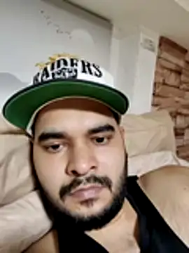 Magicman09xh online show from March 3, 6:42 am