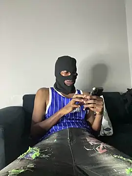 Gifttheskimaskboy online show from March 28, 10:22 pm