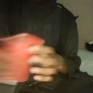 Gifttheskimaskboy online show from November 15, 6:45 pm