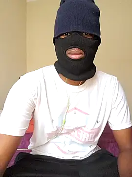 Gifttheskimaskboy online show from February 20, 9:00 am