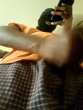 Gifttheskimaskboy online show from December 3, 4:11 pm