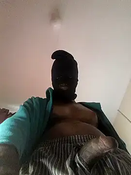 Gifttheskimaskboy online show from March 18, 2:17 pm